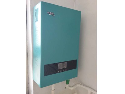 2016新款采暖設(shè)備山西采暖壁掛爐廠家直銷,2015年終促銷圖片|2016新款采暖設(shè)備山西采暖壁掛爐廠家直銷,2015年終促銷產(chǎn)品圖片由山東暖鑫暖通科技公司生產(chǎn)提供-